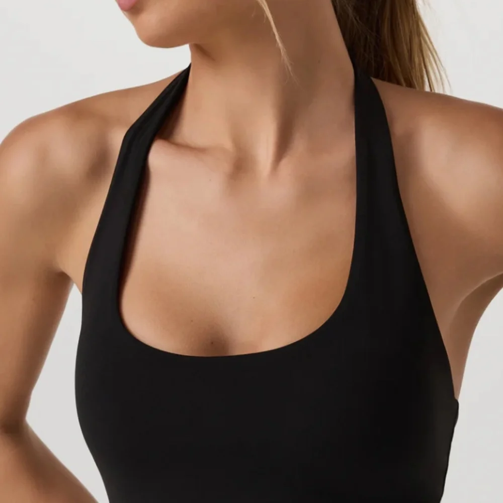 Vuori AllTheFeels Halter (Black, S) - Picture 3 of 3
